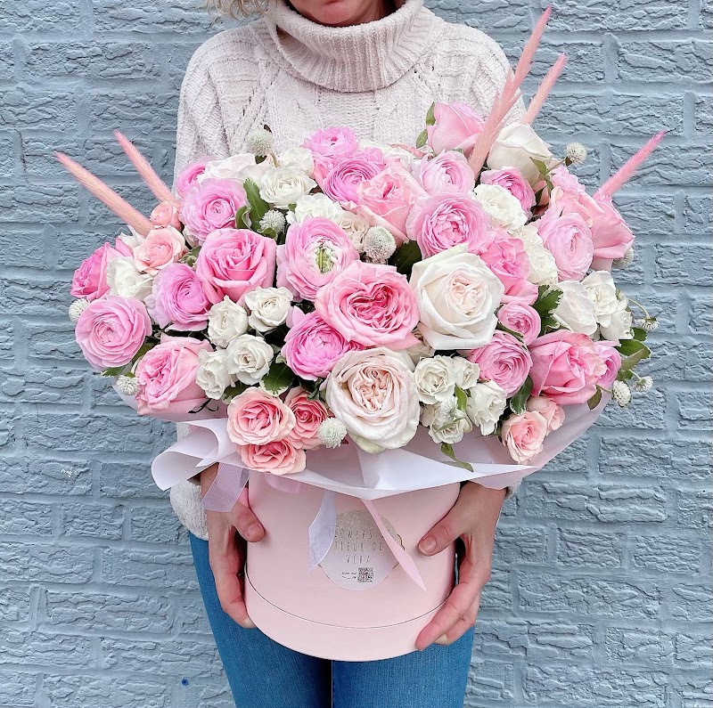 DeJa Vu Flowers Open late call after 12 AM